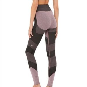 Alo Yoga Seamless Leggings NWT